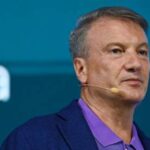 Греф назвал новые выплаты пенсионерам вызовом для Сбербанка — РИА Новости, 01.09.2021