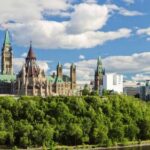 Правящая партия Канады лидирует на парламентских выборах — РИА Новости, 21.09.2021