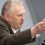 Жириновский предложил отказаться от оценок в школе — РИА Новости, 02.09.2021