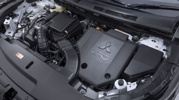 Mitsubishi рассекретила Outlander PHEV второго поколения: запас хода в электрорежиме подрос