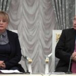 Песков не подтвердил сообщения о встрече Путина и Памфиловой — РИА Новости, 28.11.2021