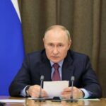 Путин обсудит с правительством противодействие омикрон-штамму — РИА Новости, 13.12.2021